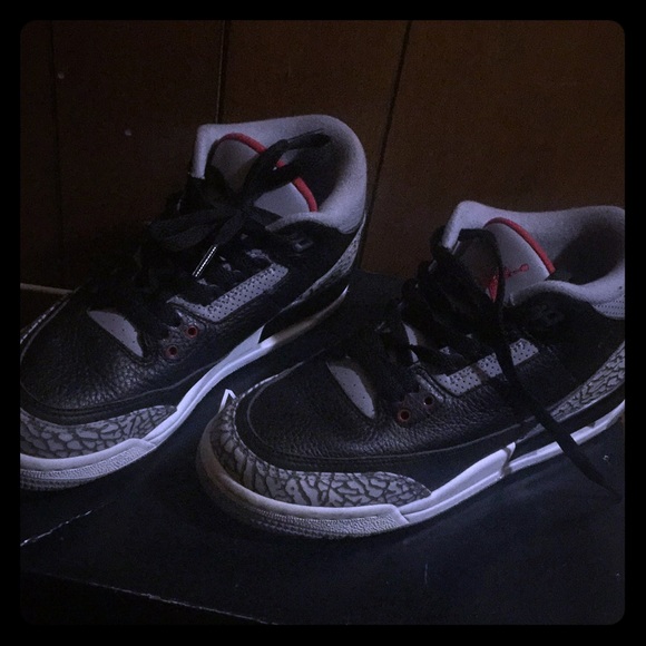 Retro 3s - Picture 1 of 4